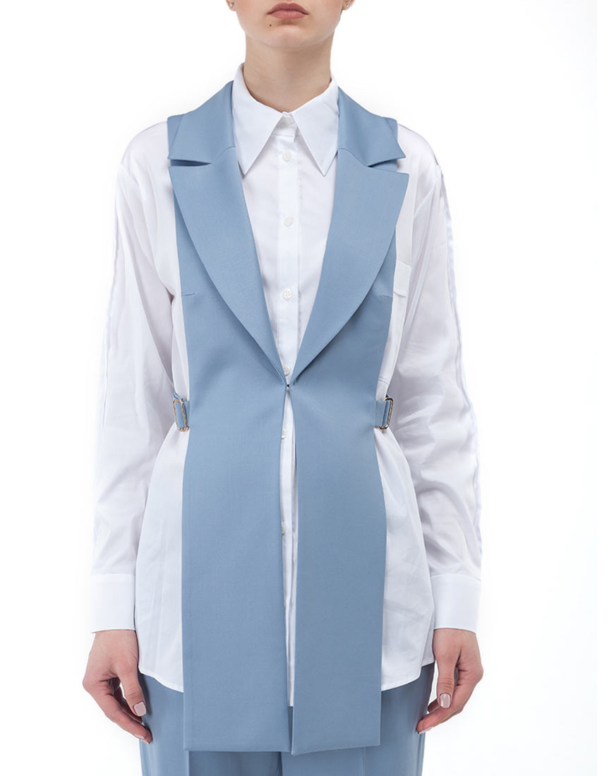 

Жилет из шерсти с регулирующимся ремешком