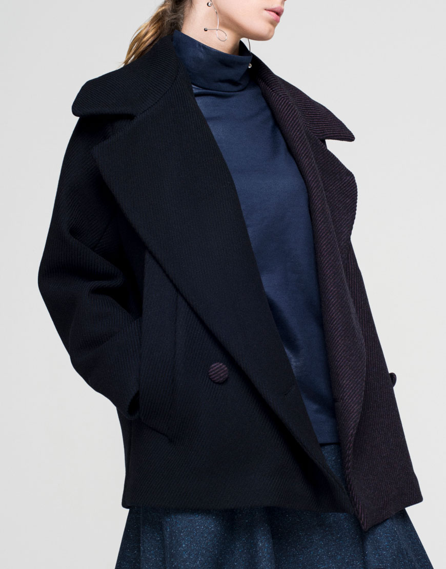 

Шерстяное двубортное пальто oversize