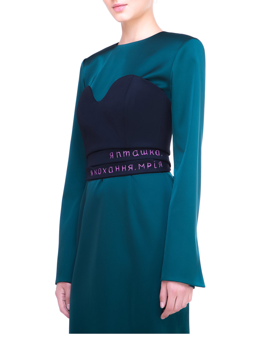 

Корсет из шерсти на завязках