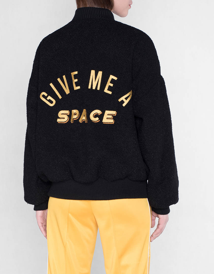 

Бомбер GIVE ME SPACE