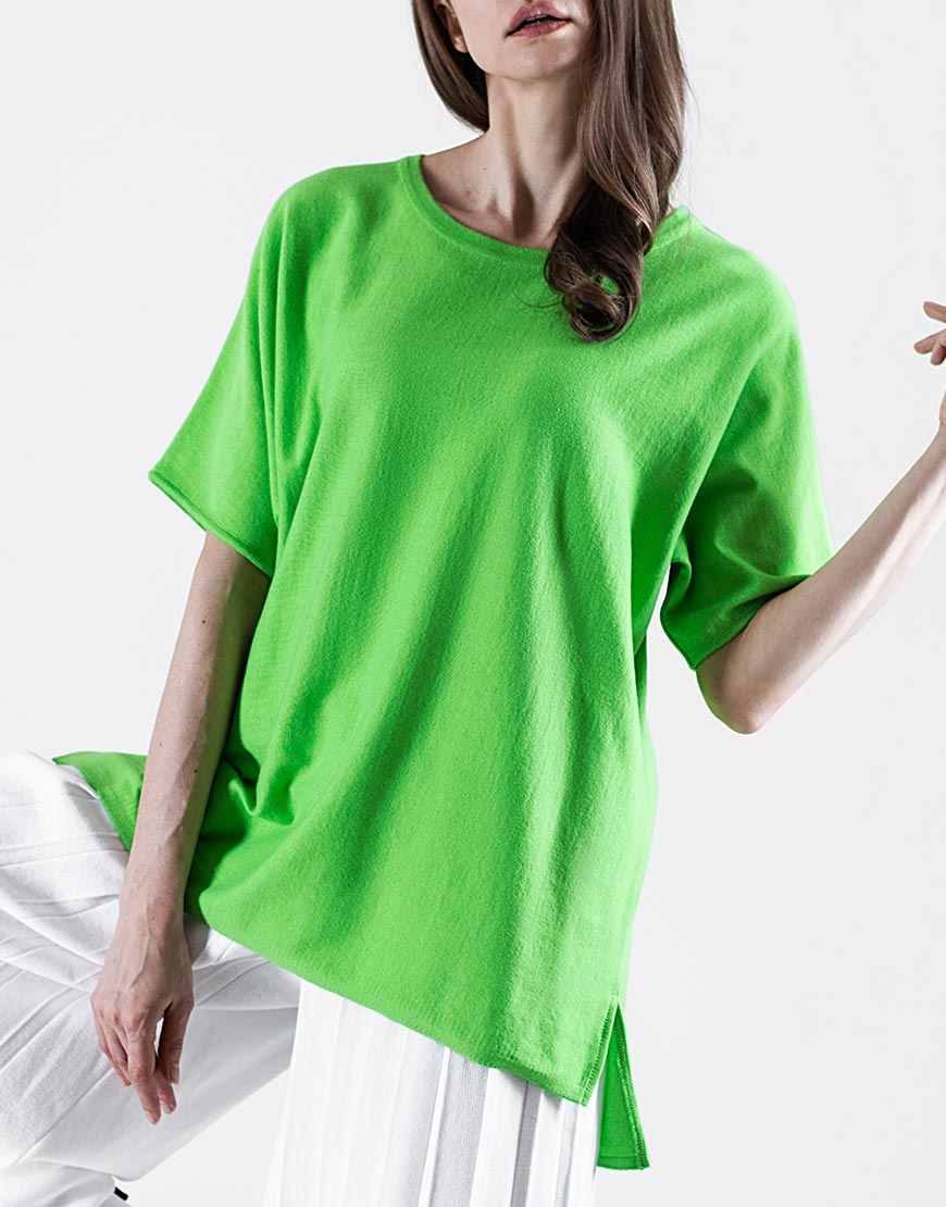 

Футболка oversize c разрезами