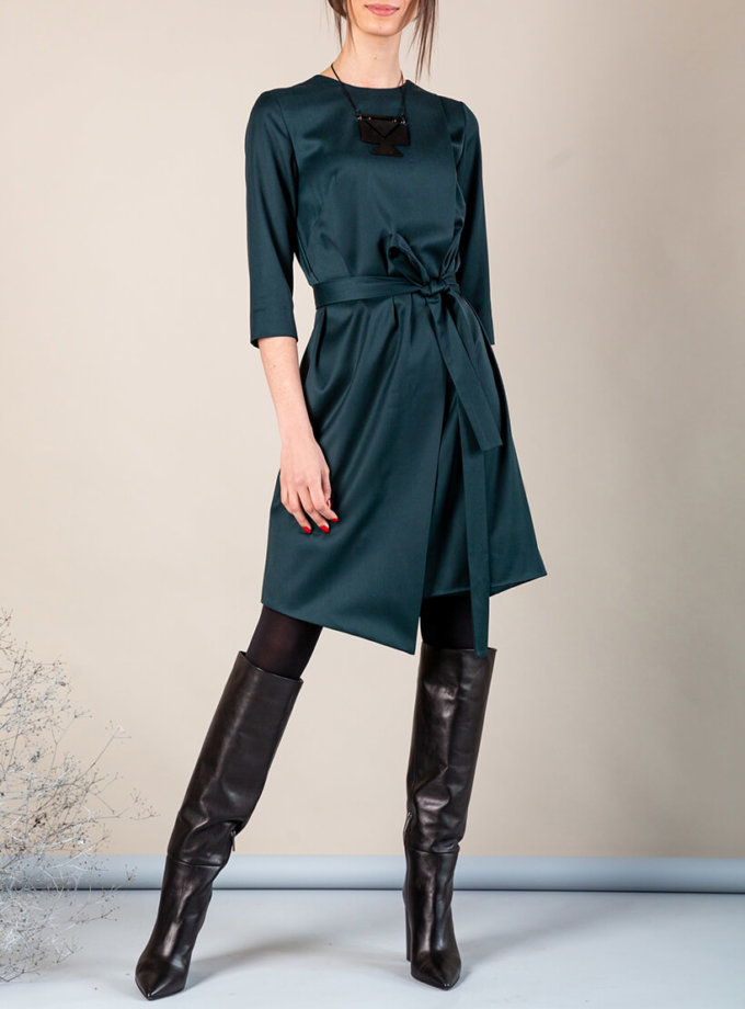 Платье А-силуэта с вырезом сзади MMT_042b_dark_green, фото 1 - в интернет магазине KAPSULA
