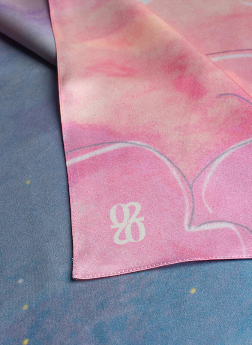 Шелковый платок с эксклюзивным принтом 100х100 см 0202_30040, фото 1 - в интернет магазине KAPSULA