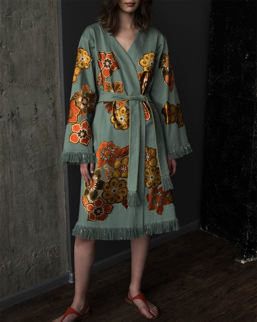 Хлопковое кимоно с вышитыми цветами ZHRK_zkss210003, фото 1 - в интернет магазине KAPSULA