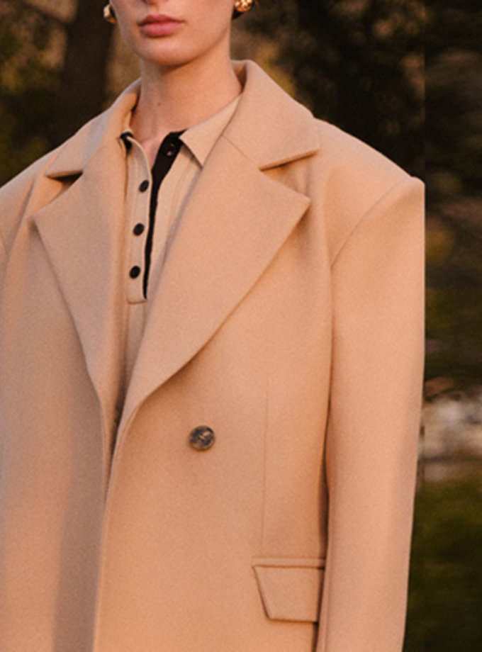 Двубортное пальто с приталенным силуэтом LAB_2207, фото 1 - в интернет магазине KAPSULA