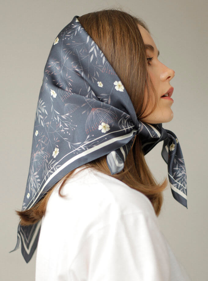 Шелковый платок Иней в тени 65х65 KL_M_2002, фото 1 - в интернет магазине KAPSULA