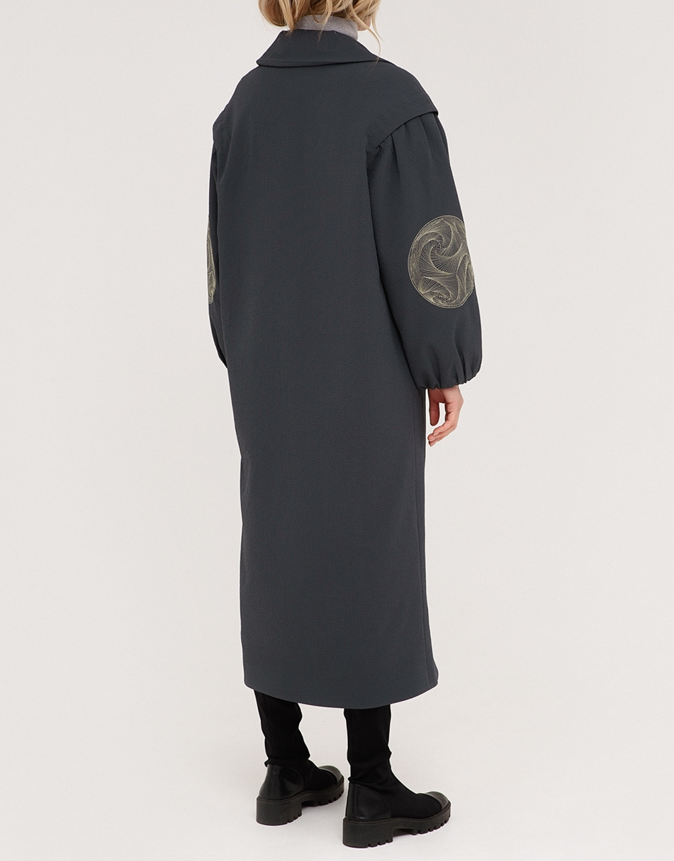 Пальто з вишитими рукавами WNDR_ss22_pgr_07, фото 1 Пальто з вишитими рукавами WNDR_ss22_pgr_07, фото 1 - в интернет магазине KAPSULA