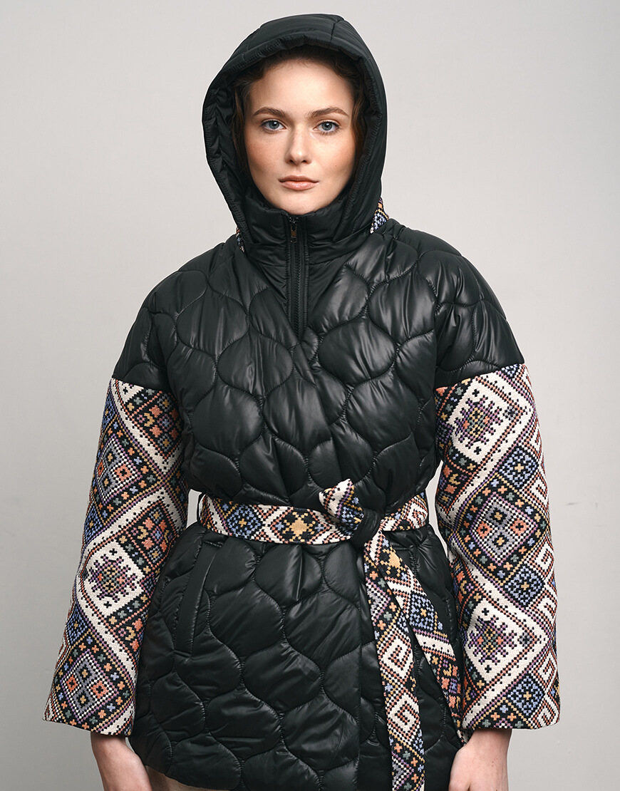 Манішка з капюшоном ZHRK_kz230020bl, фото 1 Манішка з капюшоном ZHRK_kz230020bl, фото 1 - в интернет магазине KAPSULA