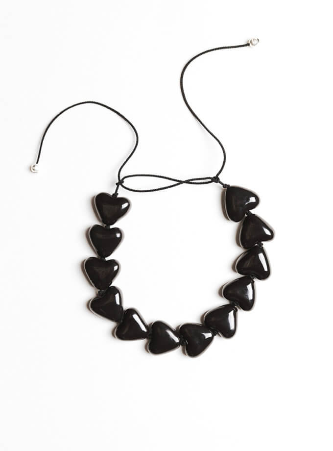 Кольє AURA з чорними порцеляновими серцями TRNA_n-a-002, фото 1 - в интернет магазине KAPSULA