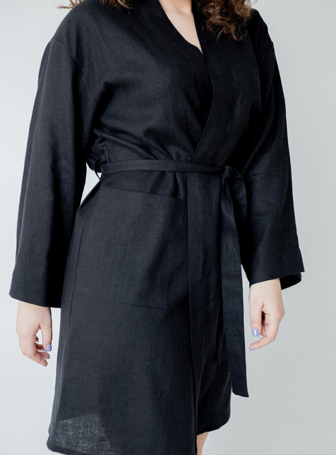 Халат з льону короткий унісекс в чорному кольорі GNZD_1ULSB-004, фото 1 - в интернет магазине KAPSULA