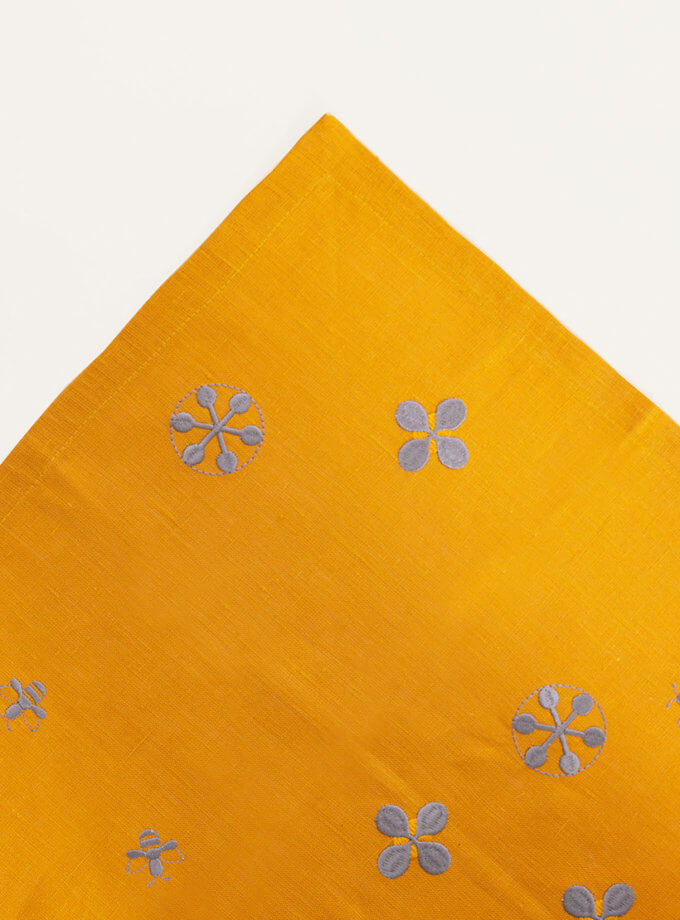 Серветки столові з льону з машинною вишивкою з колекції Мед в кольорі Шафран GNZD_LTNMEHC-011, фото 1 - в интернет магазине KAPSULA
