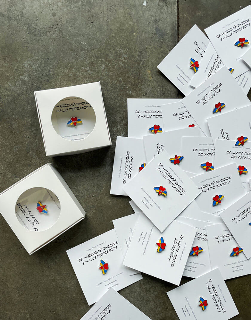 Пін Україна в серці NGD_acc-pin1-lu, фото 1 - в интернет магазине KAPSULA