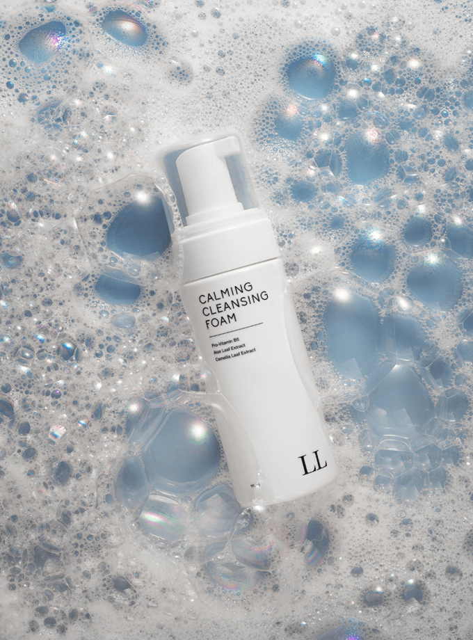 Мʼяка пінка для очищення обличчя Calming Cleansing foam LL_CC150F, фото 1 - в интернет магазине KAPSULA