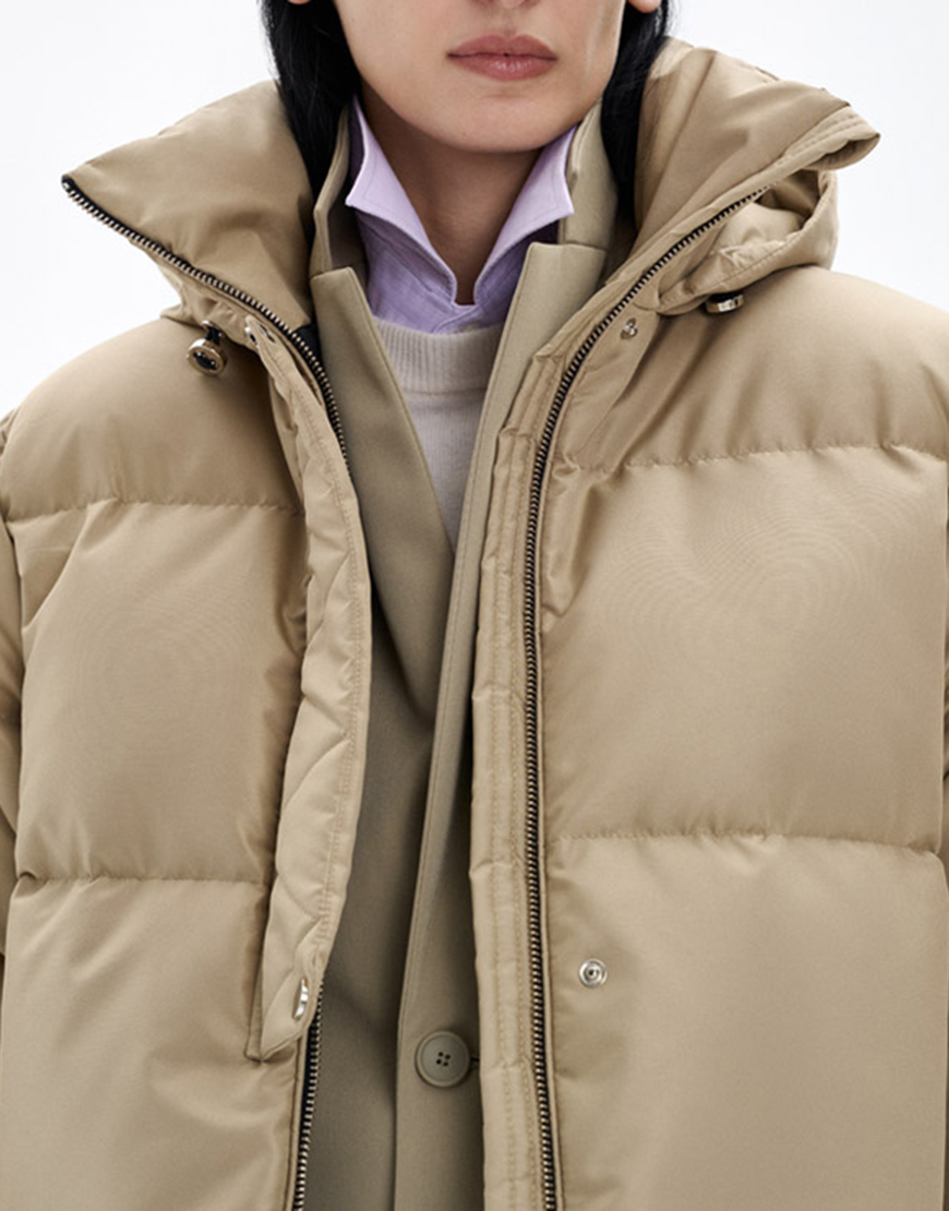 Пуфер Tiffany середньої довжини овесрайз крою MRCH_AW-21-18sand, фото 1 Пуфер Tiffany середньої довжини овесрайз крою MRCH_AW-21-18sand, фото 1 - в интернет магазине KAPSULA