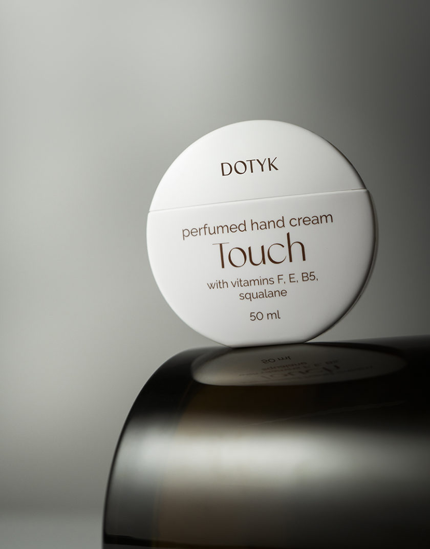 Парфумований крем для рук TOUCH з вітамінами F, E, B5 з ароматом бузку DTK_4820263290064-1, фото 1 - в интернет магазине KAPSULA