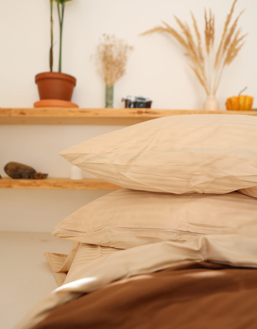 Комплект постільної білизни Сатин beige+caramel №7+9 BEDCLZ_13900, фото 1 - в интернет магазине KAPSULA