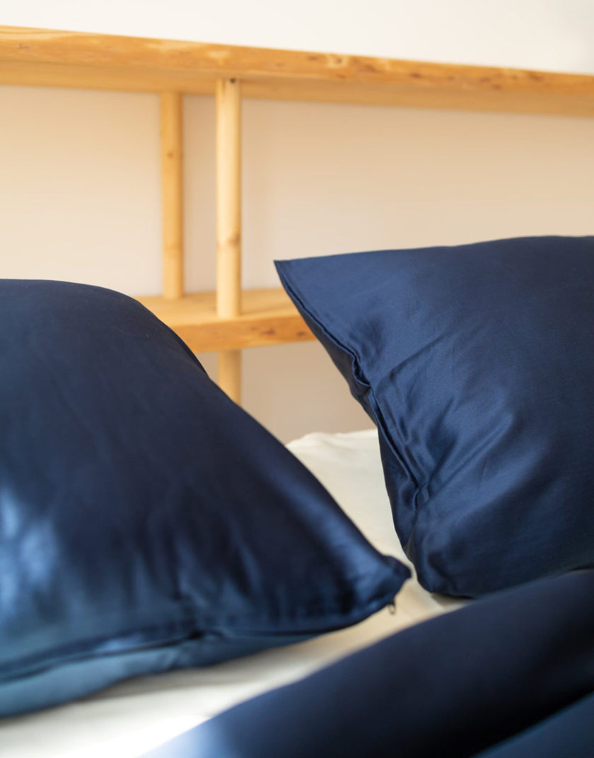 Комплект постільної білизни Сатин indigo+milk №66+3 BEDCLZ_18620-1-1-1, фото 1 - в интернет магазине KAPSULA