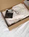 Комплект постільної білизни Ранфорс small red hearts BEDCLZ_15690-3-1-1, фото 1 - в интернет магазине KAPSULA