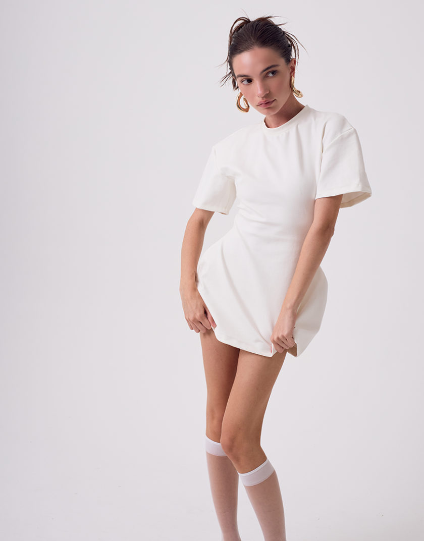 Сукня-футболка з плечима молочна WH_shldrstshrtdress-mlk082, фото 1 - в интернет магазине KAPSULA