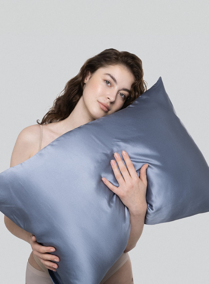 Наволочка з 100% шовку Mulberry блакитна MLD_pillowcase_1, фото 1 - в интернет магазине KAPSULA