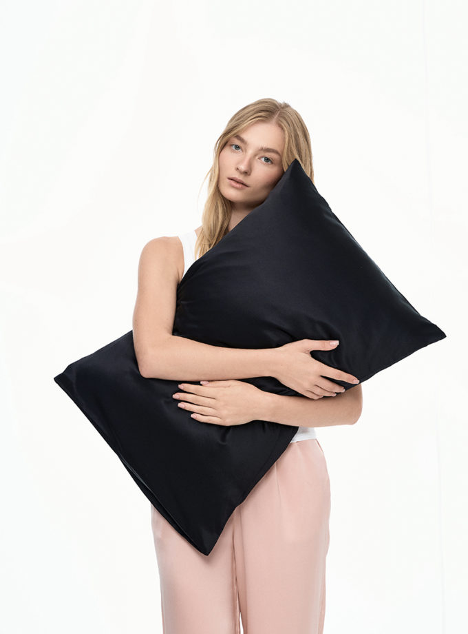 Наволочка з 100% шовку Mulberry чорна MLD_pillowcase_2, фото 1 - в интернет магазине KAPSULA
