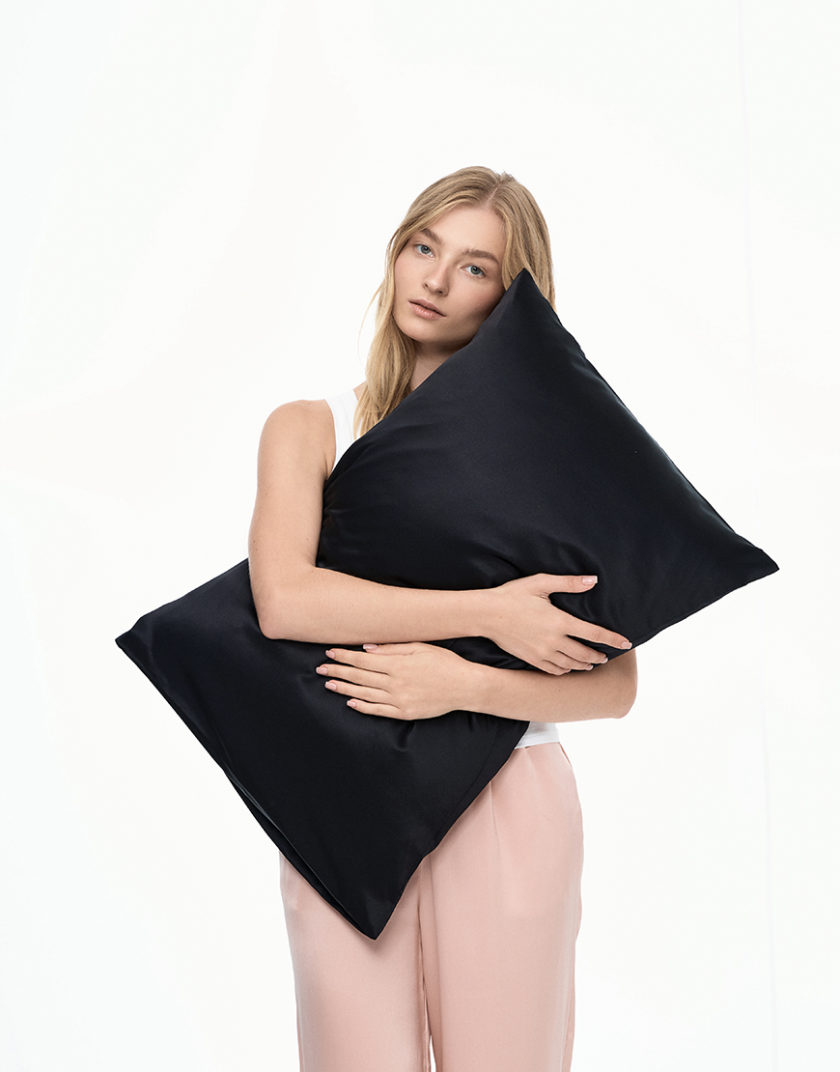 Наволочка з 100% шовку Mulberry чорна MLD_pillowcase_2, фото 1 - в интернет магазине KAPSULA