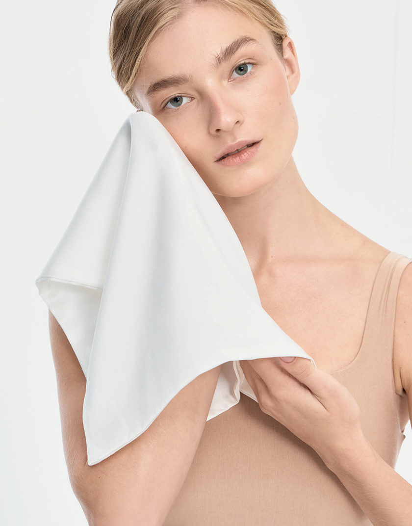 Шовковий рушник для обличчя білий MLD_silk_towel_3, фото 1 - в интернет магазине KAPSULA