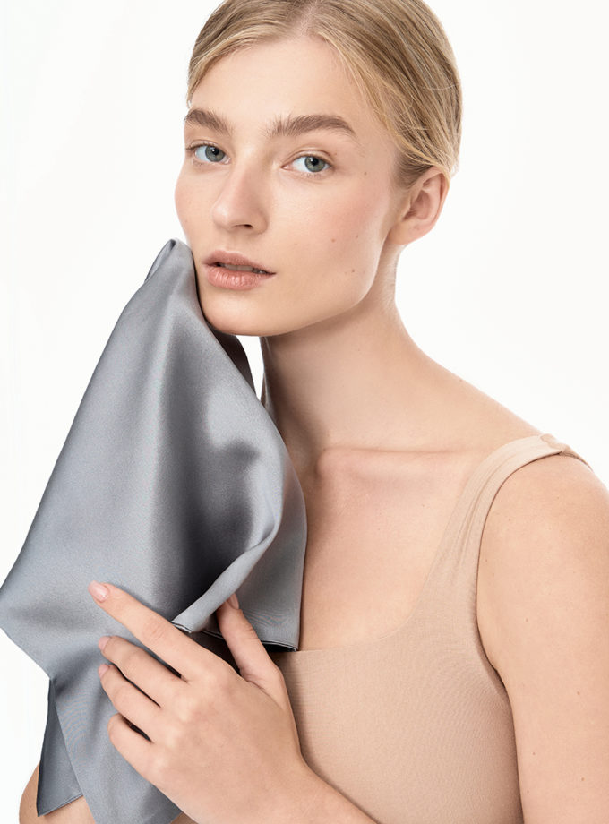 Шовковий рушник для обличчя сірий MLD_silk_towel_5, фото 1 - в интернет магазине KAPSULA