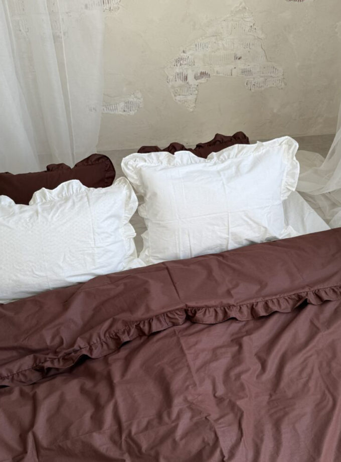 Комплект постільної білизни White+chocolate з рюшами BEDCLZ_3921-1-2-1, фото 1 - в интернет магазине KAPSULA