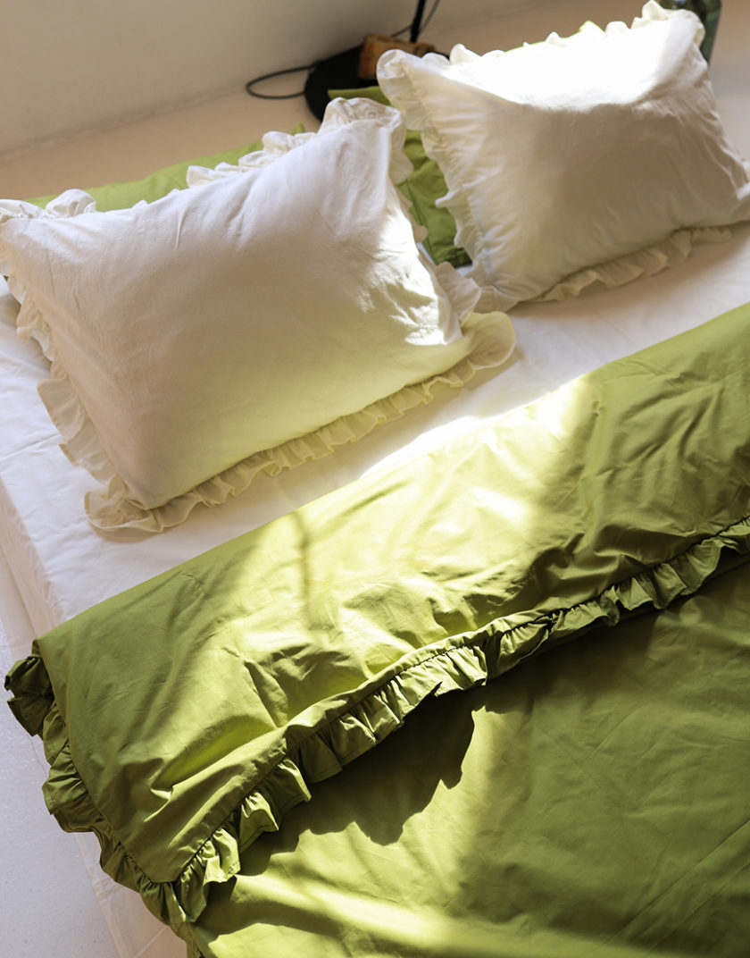 Комплект постільної білизни Ice matcha з рюшами BEDCLZ_3921-1-2-3-1, фото 1 - в интернет магазине KAPSULA