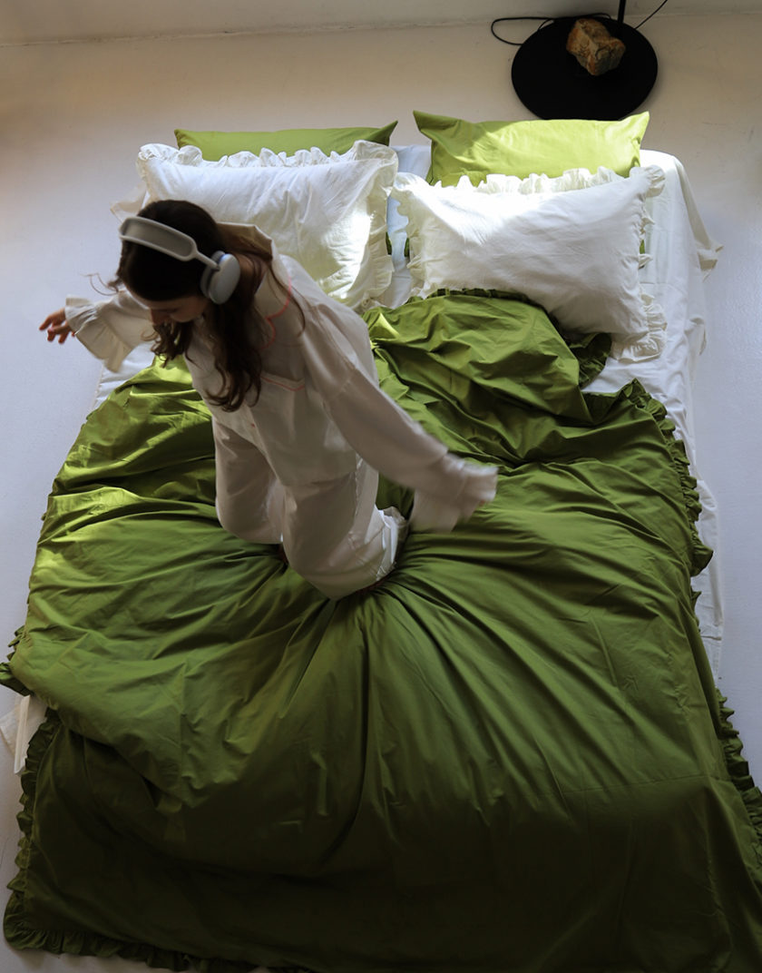 Комплект постільної білизни Ice matcha з рюшами BEDCLZ_3921-1-2-3-1, фото 1 - в интернет магазине KAPSULA