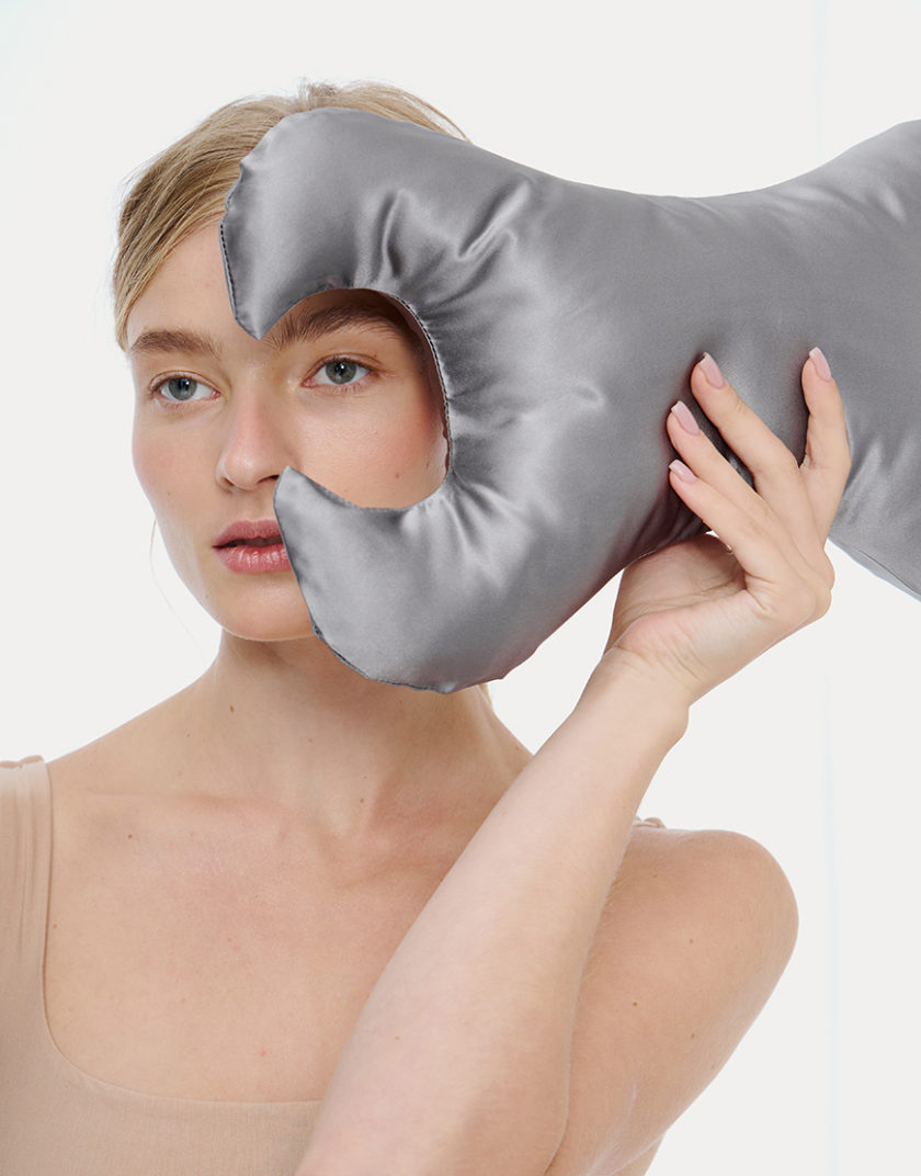 Анти-ейдж подушка Key проти зморшків навколо очей сіра MLD_pillow_5, фото 1 - в интернет магазине KAPSULA