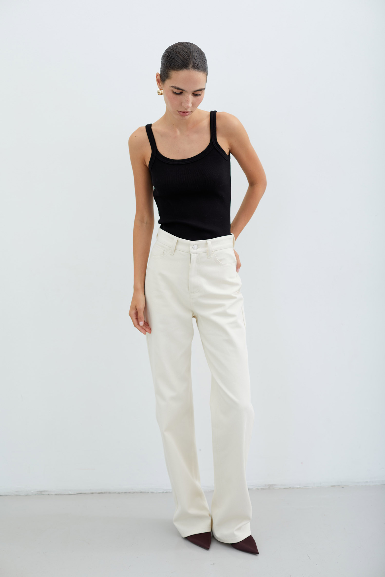 Джинси прямого крою на високій посадці кремові TLA_00002435, фото 1 Джинси прямого крою на високій посадці кремові TLA_00002435, фото 1 - в интернет магазине KAPSULA