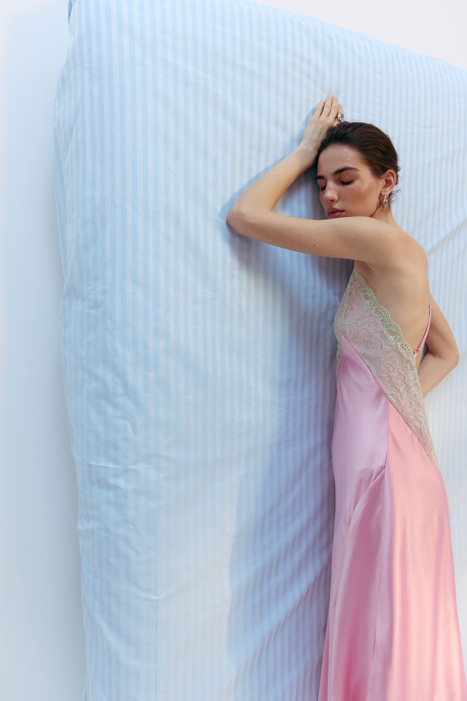 Сукня міді комбінація з мереживом рожева TLA_00003132, фото 1 Сукня міді комбінація з мереживом рожева TLA_00003132, фото 1 - в интернет магазине KAPSULA