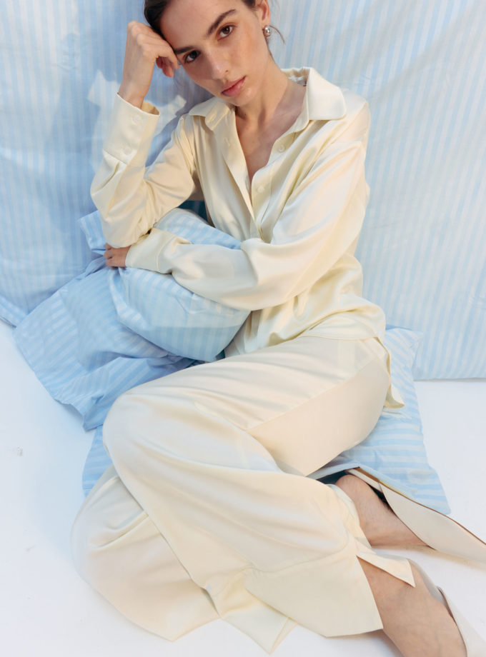 Сорочка прямого крою з сатину молочна TLA_00003238, фото 1 Сорочка прямого крою з сатину молочна TLA_00003238, фото 1 - в интернет магазине KAPSULA