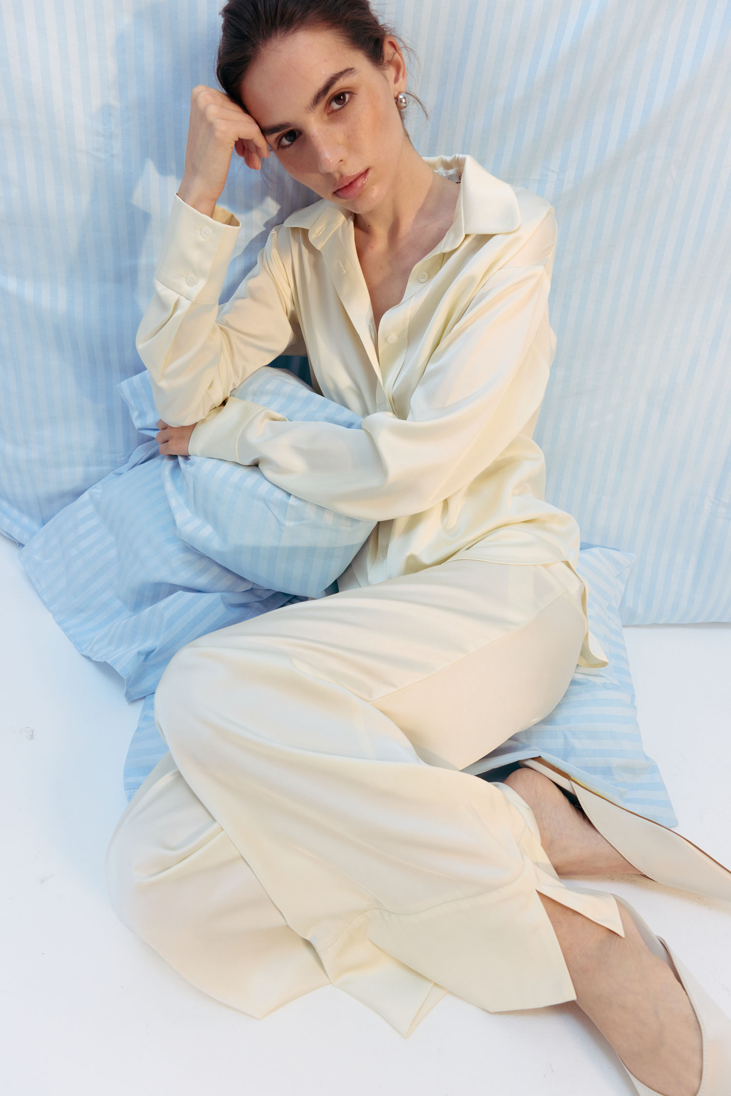 Сорочка прямого крою з сатину молочна TLA_00003238, фото 1 Сорочка прямого крою з сатину молочна TLA_00003238, фото 1 - в интернет магазине KAPSULA