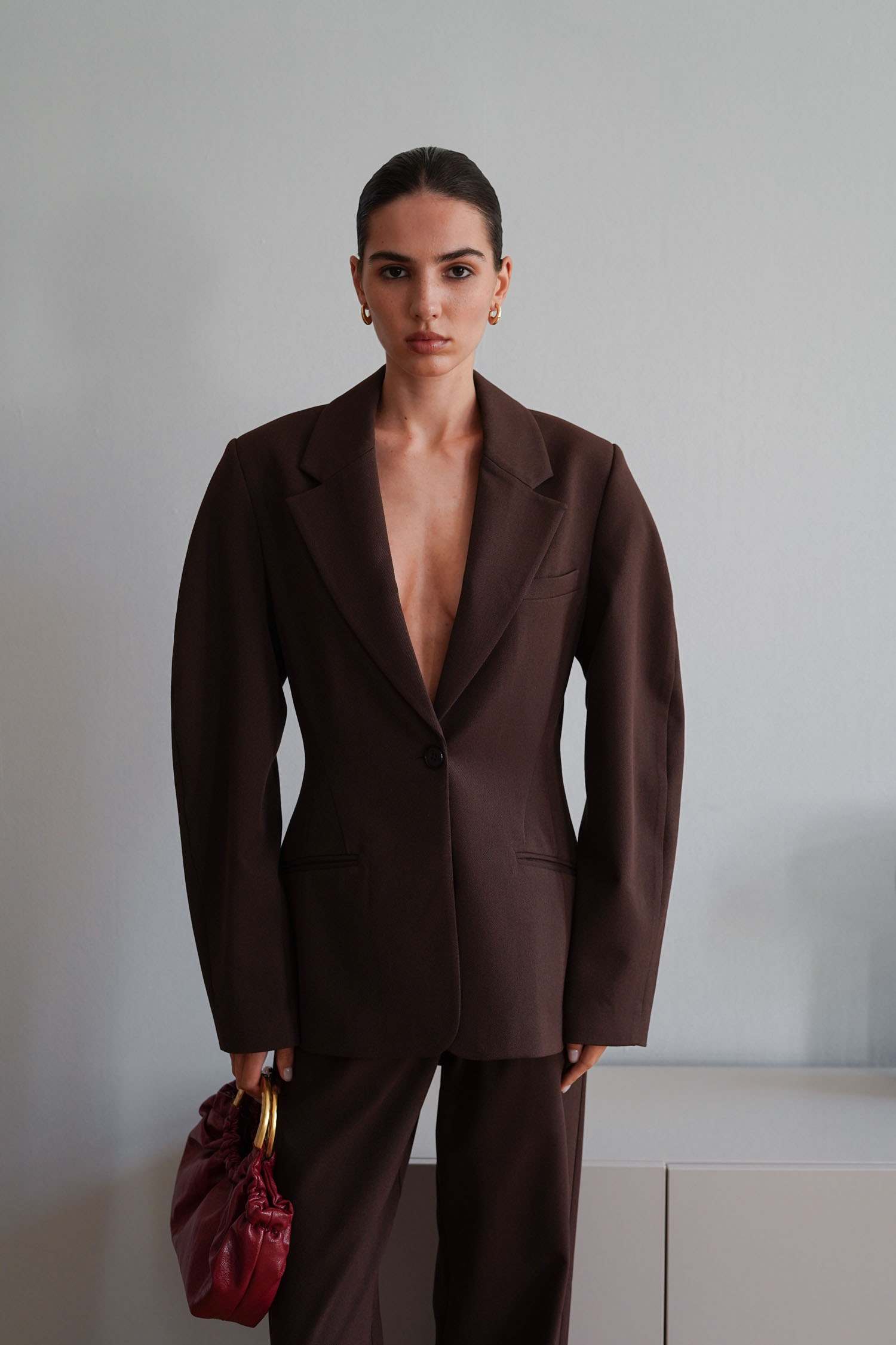 Жакет із об'ємними рукавами шоколадний TLA_00003371, фото 1 Жакет із об'ємними рукавами шоколадний TLA_00003371, фото 1 - в интернет магазине KAPSULA