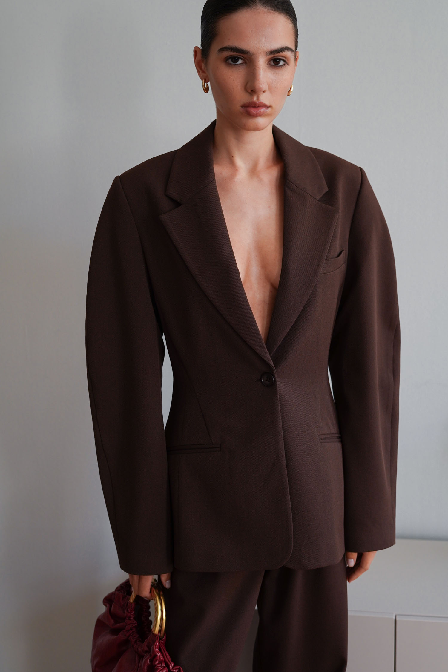 Жакет із об'ємними рукавами шоколадний TLA_00003371, фото 1 Жакет із об'ємними рукавами шоколадний TLA_00003371, фото 1 - в интернет магазине KAPSULA