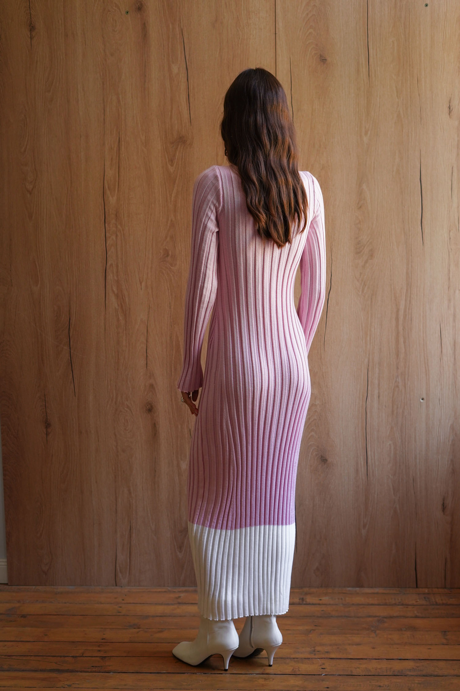 Трикотажна сукня максі з молочним низом рожева TLA_00003379, фото 1 Трикотажна сукня максі з молочним низом рожева TLA_00003379, фото 1 - в интернет магазине KAPSULA