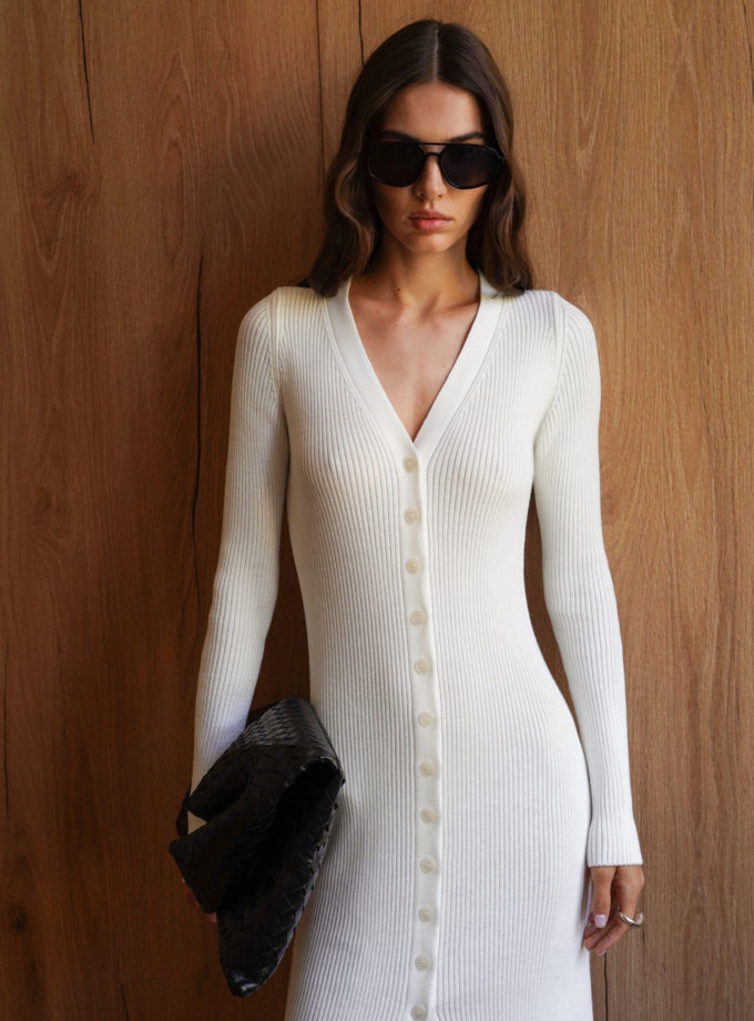 Трикотажна сукня максі на ґудзиках молочна TLA_00003380, фото 1 Трикотажна сукня максі на ґудзиках молочна TLA_00003380, фото 1 - в интернет магазине KAPSULA