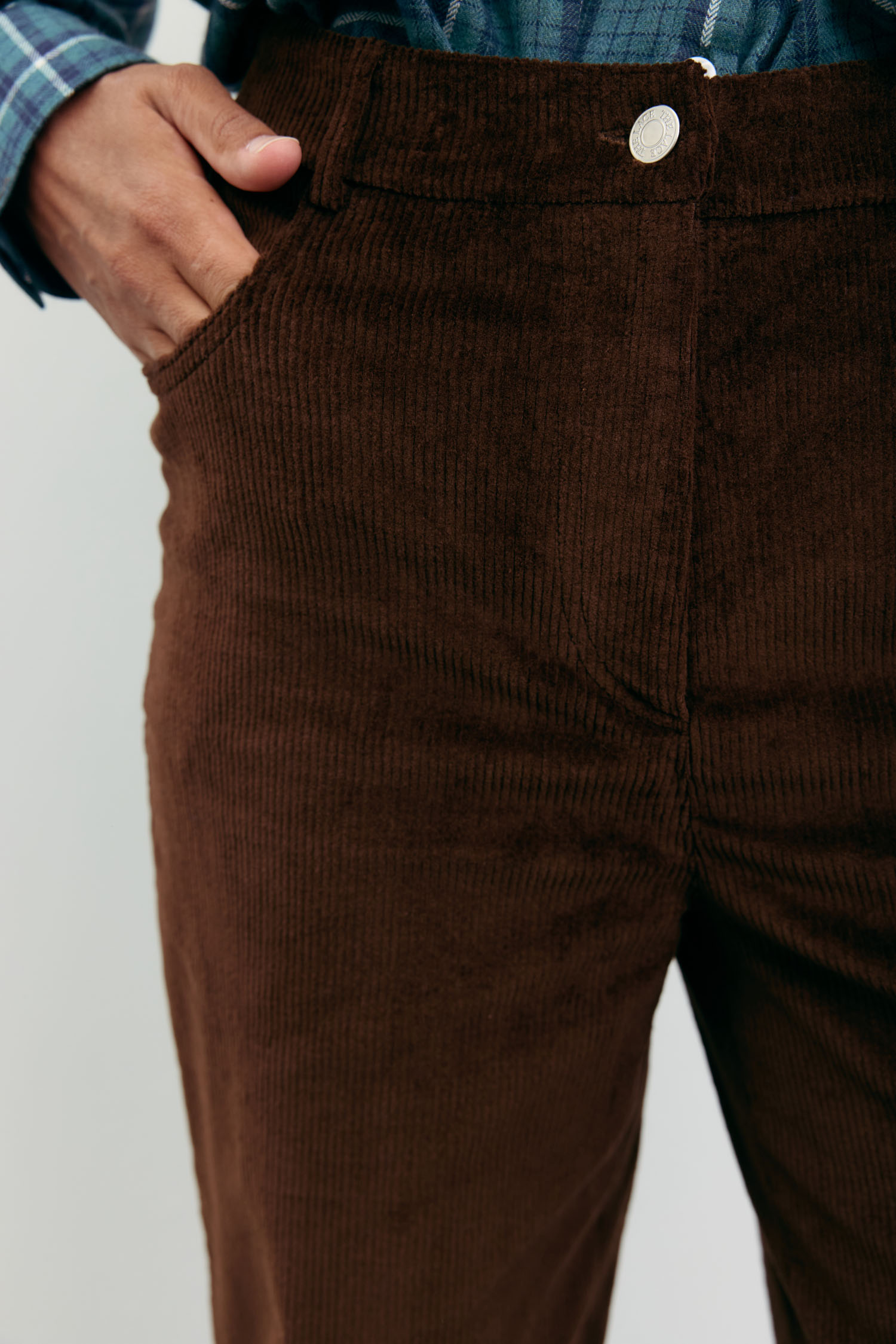 Брюки прямі з вельвету шоколадні TLA_00003388, фото 1 Брюки прямі з вельвету шоколадні TLA_00003388, фото 1 - в интернет магазине KAPSULA