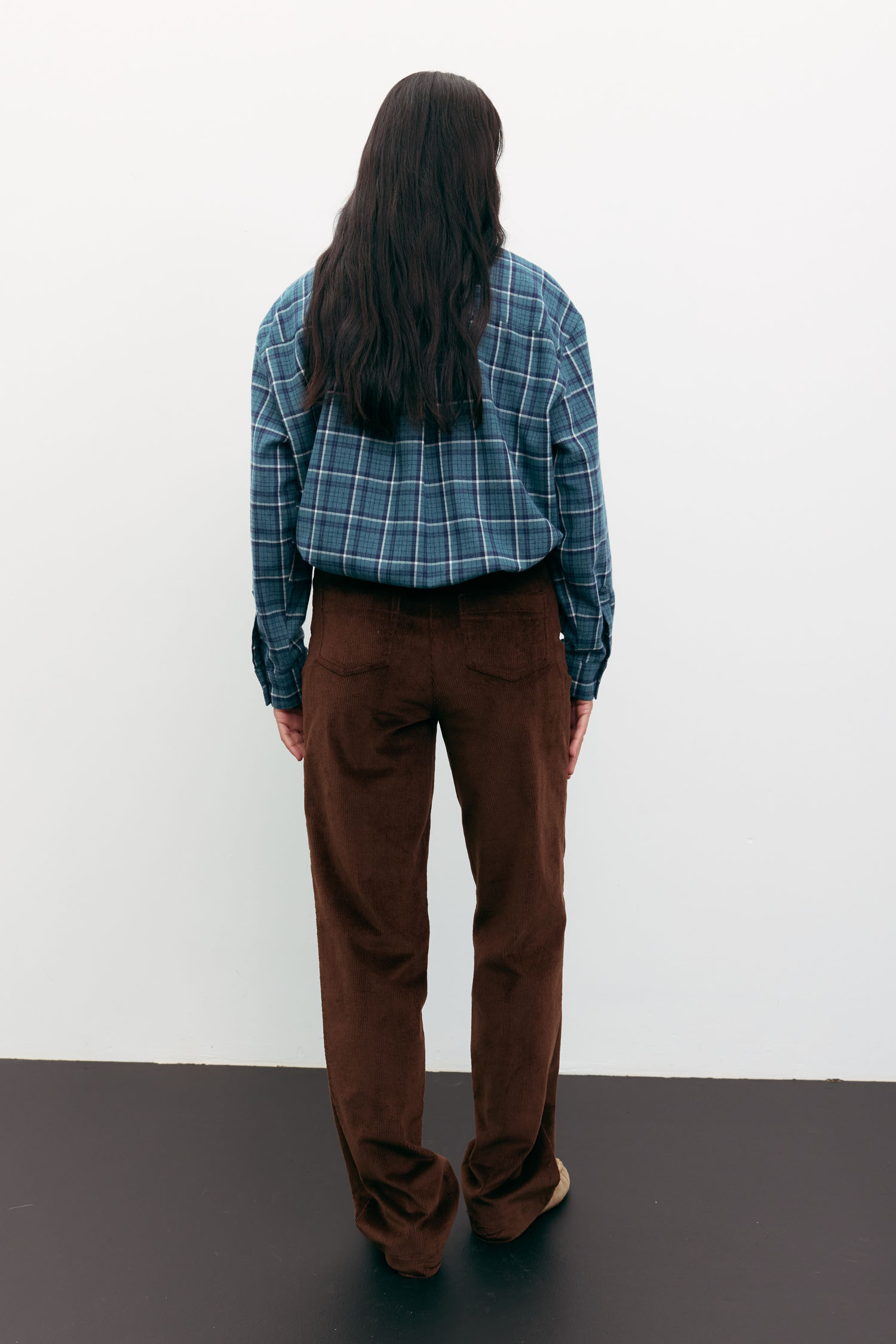 Брюки прямі з вельвету шоколадні TLA_00003388, фото 1 Брюки прямі з вельвету шоколадні TLA_00003388, фото 1 - в интернет магазине KAPSULA