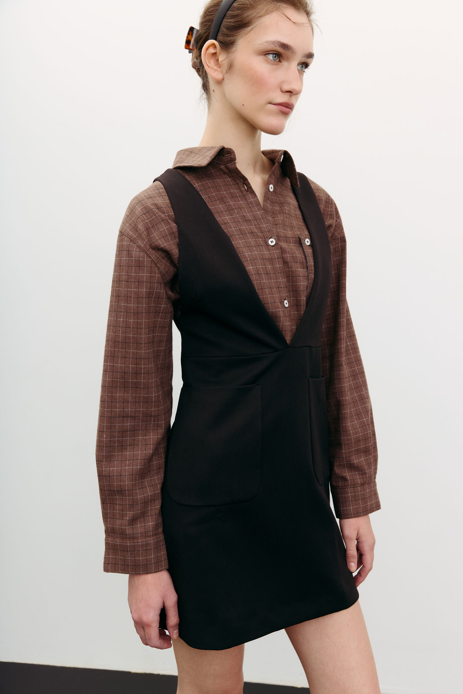 Сарафан міні шоколадний Modena TLA_00003391, фото 1 Сарафан міні шоколадний Modena TLA_00003391, фото 1 - в интернет магазине KAPSULA