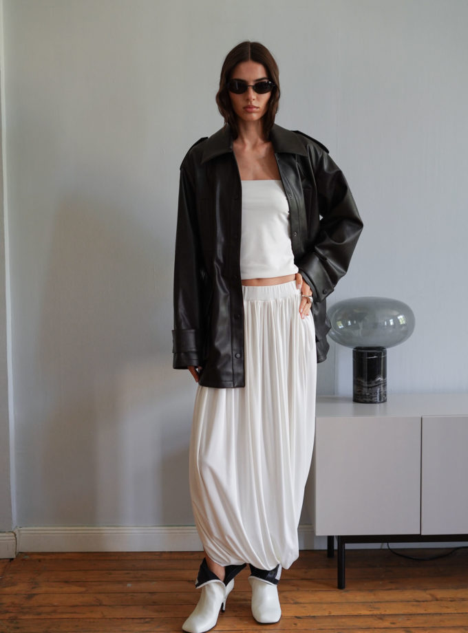 Трикотажна спідниця міді зі складами молочна TLA_00003396, фото 1 - в интернет магазине KAPSULA