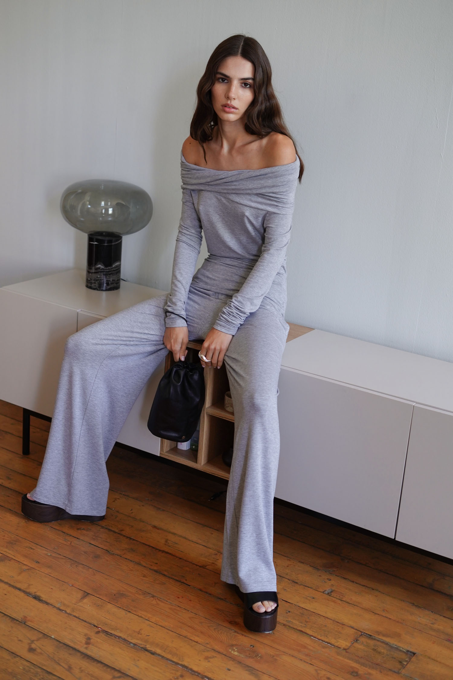 Лонгслів з відкритими плечима сірий меланж TLA_00003412, фото 1 Лонгслів з відкритими плечима сірий меланж TLA_00003412, фото 1 - в интернет магазине KAPSULA