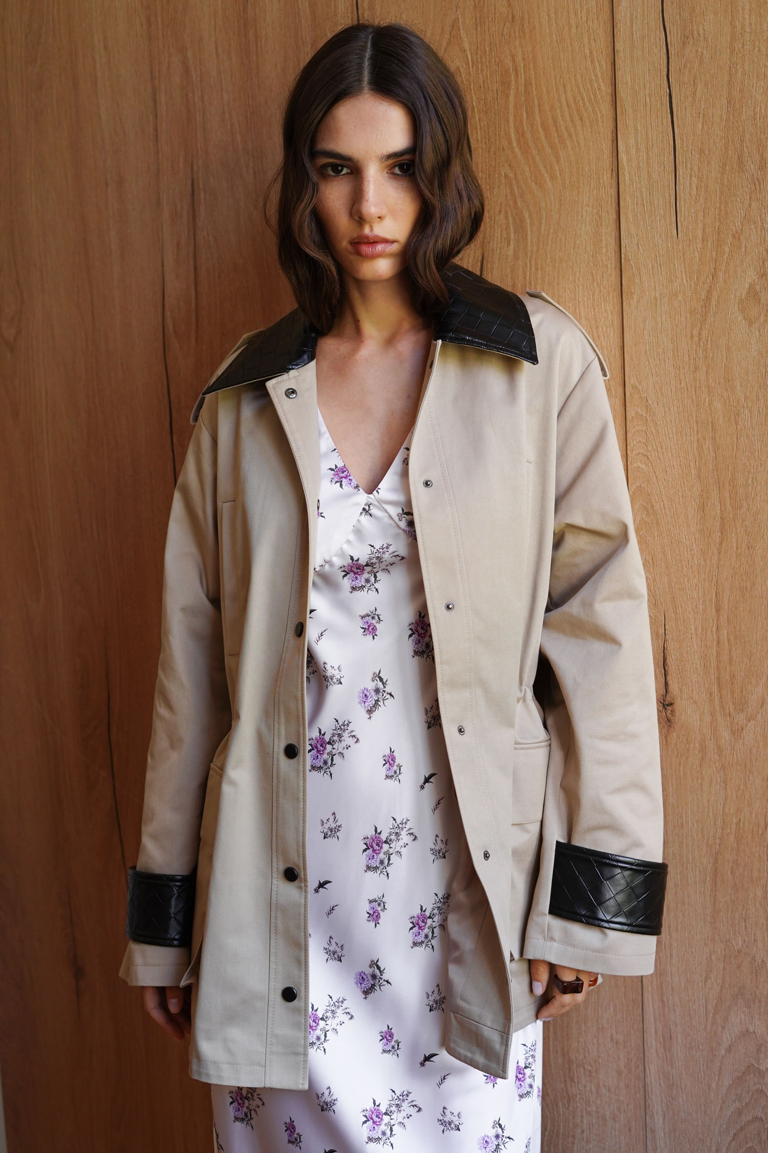 Куртка з декоративними вставками utility blazer бежева TLA_00003415, фото 1 Куртка з декоративними вставками utility blazer бежева TLA_00003415, фото 1 - в интернет магазине KAPSULA