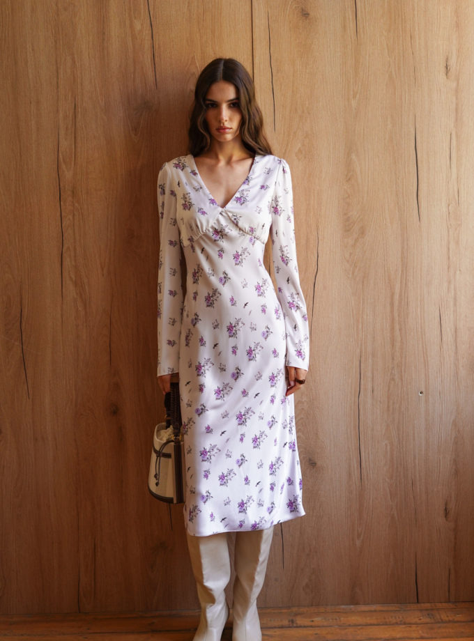 Сукня міді сатинова з V-вирізом та принтом кремова TLA_00003417, фото 1 Сукня міді сатинова з V-вирізом та принтом кремова TLA_00003417, фото 1 - в интернет магазине KAPSULA