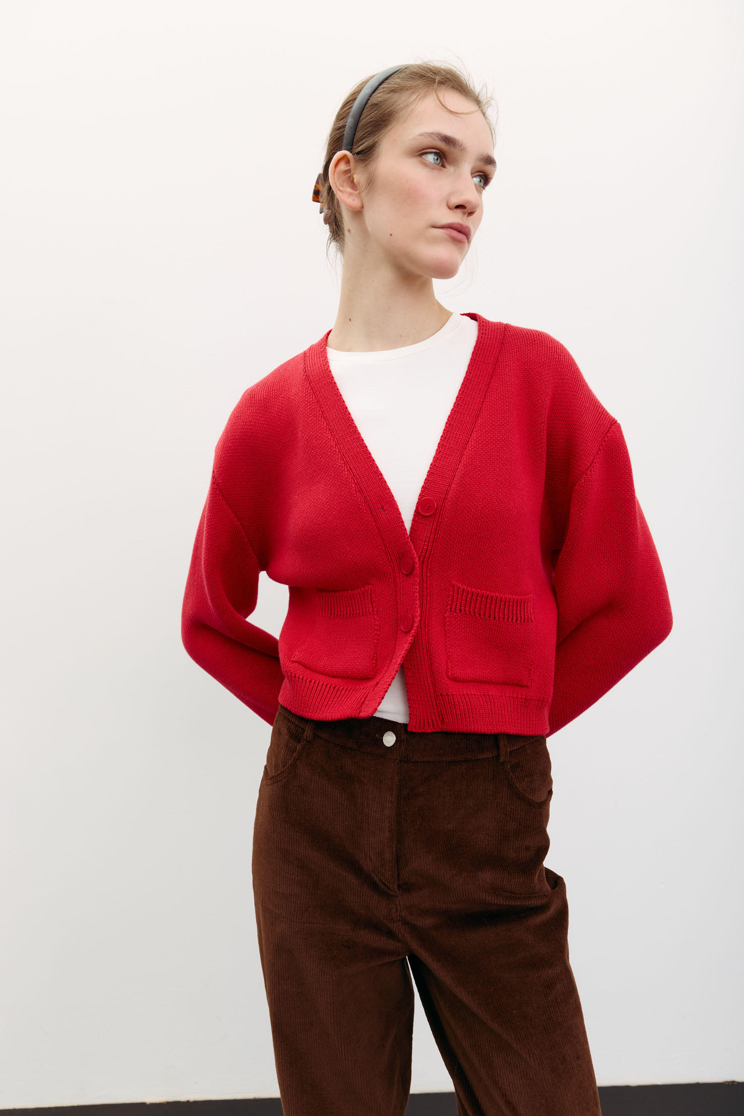 Кардиган трикотажний з кишенями червоний TLA_00003497, фото 1 Кардиган трикотажний з кишенями червоний TLA_00003497, фото 1 - в интернет магазине KAPSULA