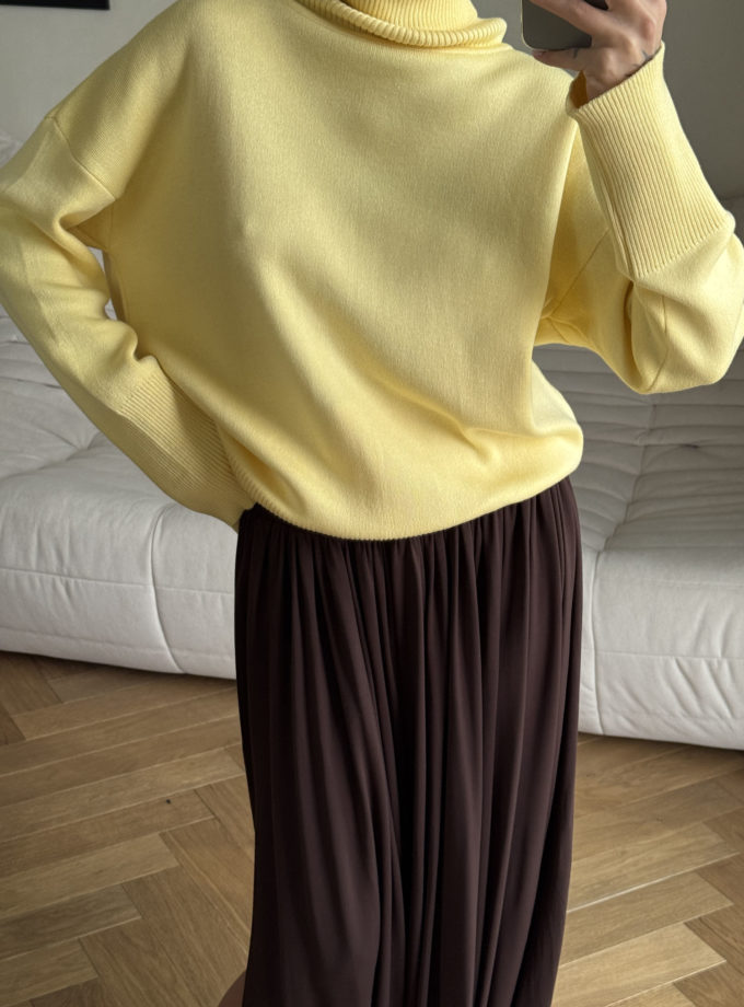 Трикотажний светр з об'ємною горловиною лимонний TLA_00003498, фото 1 Трикотажний светр з об'ємною горловиною лимонний TLA_00003498, фото 1 - в интернет магазине KAPSULA