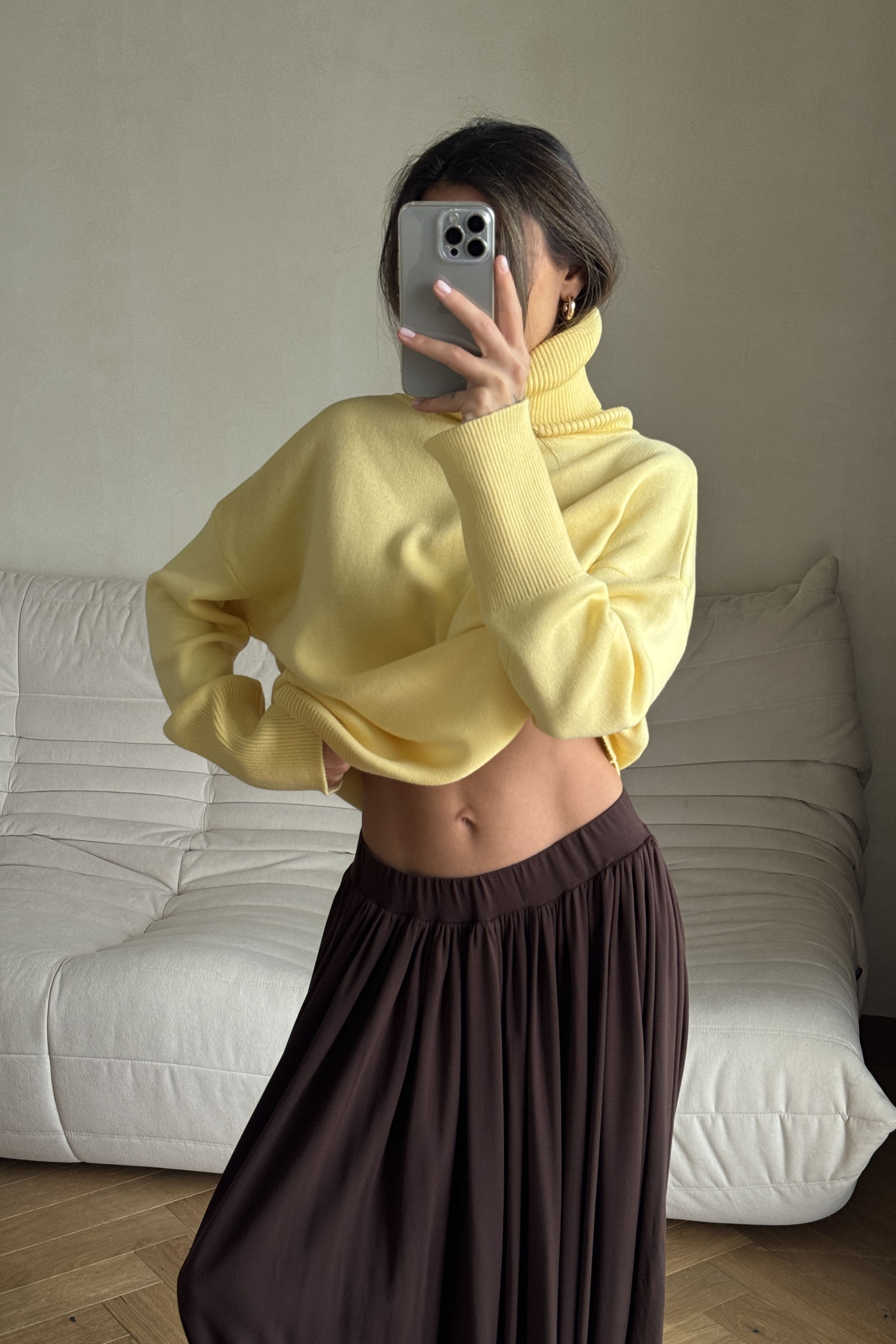 Трикотажний светр з об'ємною горловиною лимонний TLA_00003498, фото 1 Трикотажний светр з об'ємною горловиною лимонний TLA_00003498, фото 1 - в интернет магазине KAPSULA